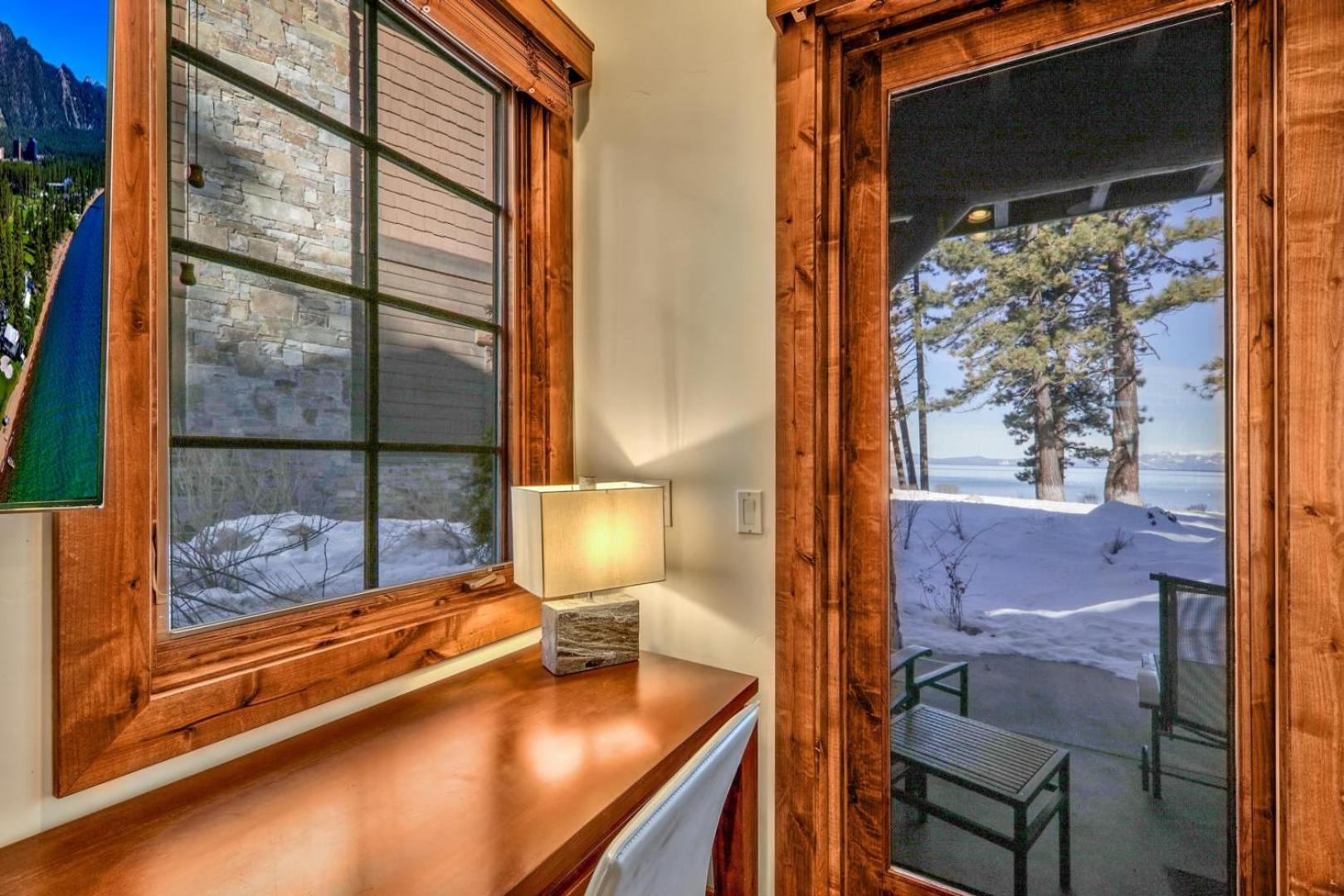 The Peak Matterhorn 9 - The Ultimate In Lakefront Luxury Apartment South Lake Tahoe