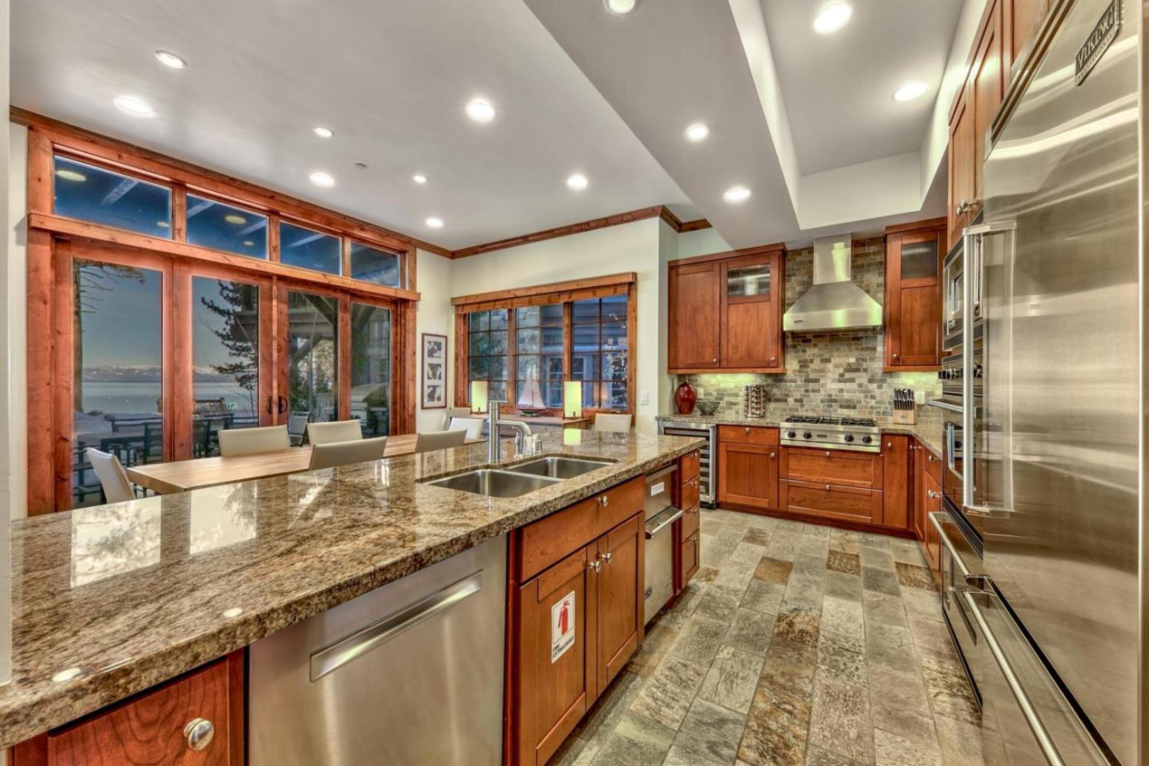 Apartment The Peak Matterhorn 9 - The Ultimate In Lakefront Luxury *