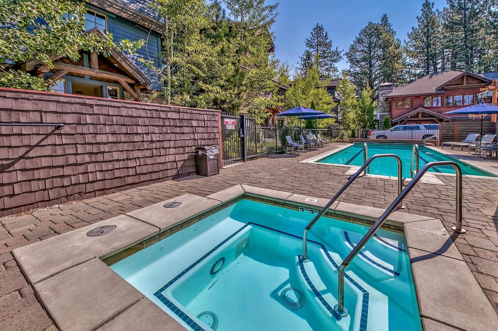 Apartment The Peak Matterhorn 9 - The Ultimate In Lakefront Luxury South Lake Tahoe
